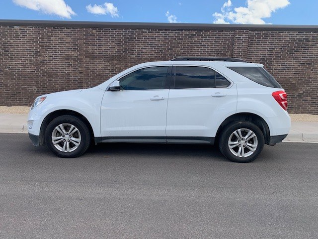 Photo 2 of this CHEVROLET EQUINOX