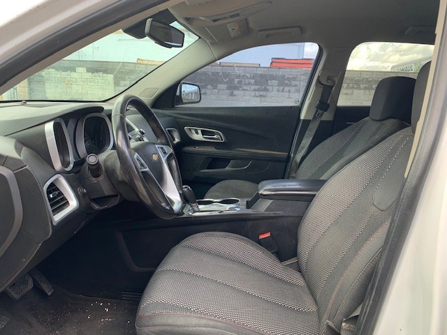Photo 7 of this CHEVROLET EQUINOX