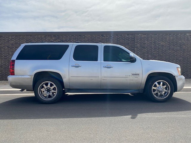 CHEVROLET SUBURBAN 2012 CHEVROLET SUBURBAN 1GNSCHE05CR326097