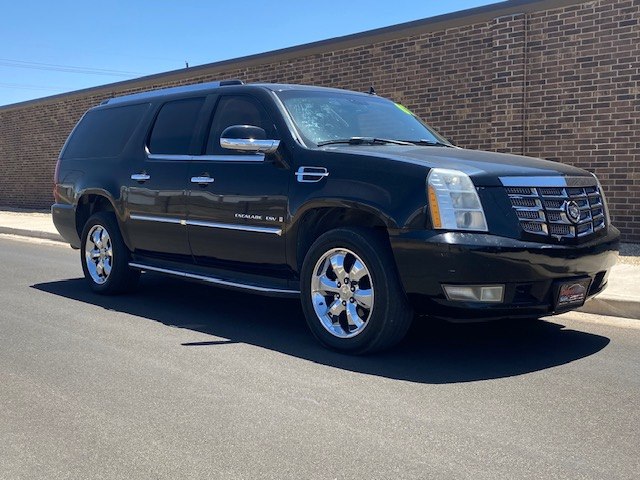 Photo 4 of this CADILLAC ESCALADE ESV