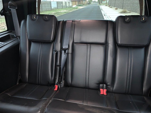 Photo 9 of this LINCOLN NAVIGATOR