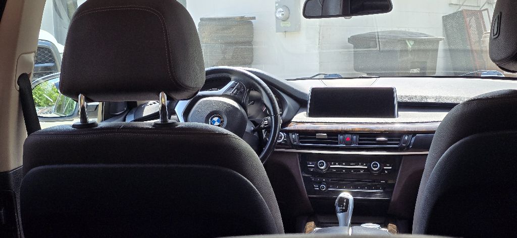 Photo 11 of this BMW X5