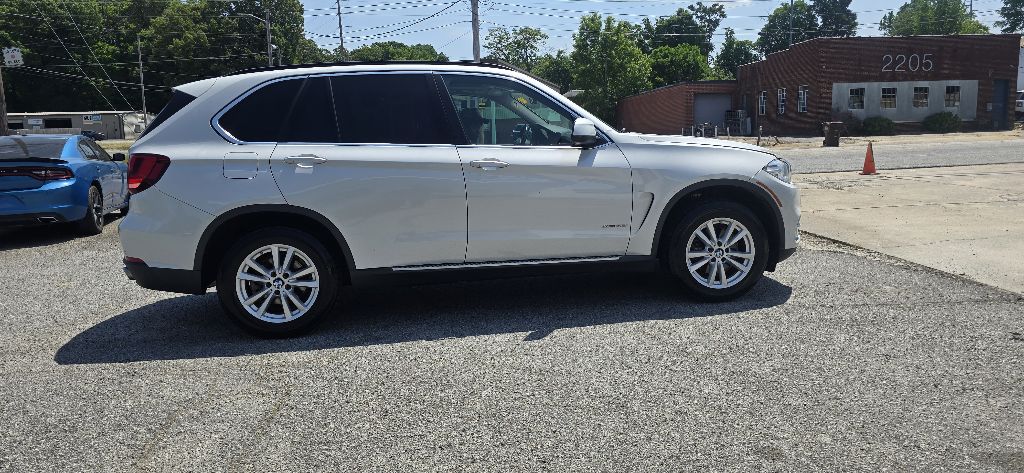 Photo 2 of this BMW X5