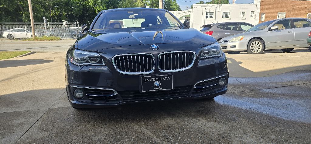 Photo 16 of this BMW 528