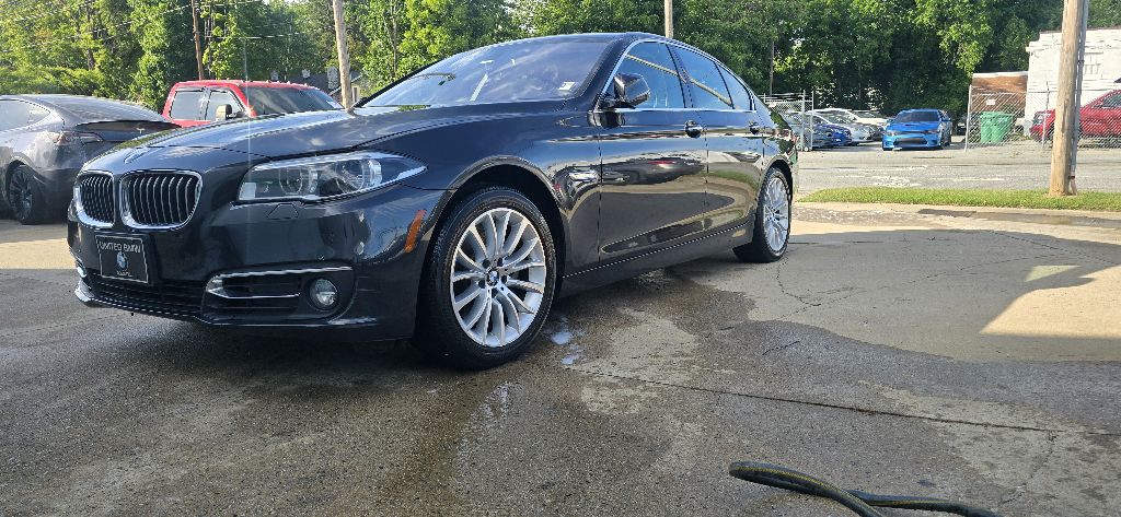 Photo 14 of this BMW 528