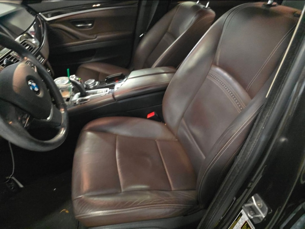Photo 10 of this BMW 528