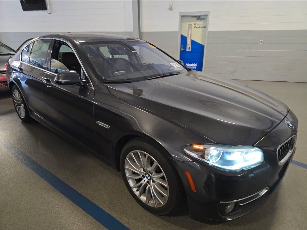 Photo 7 of this BMW 528