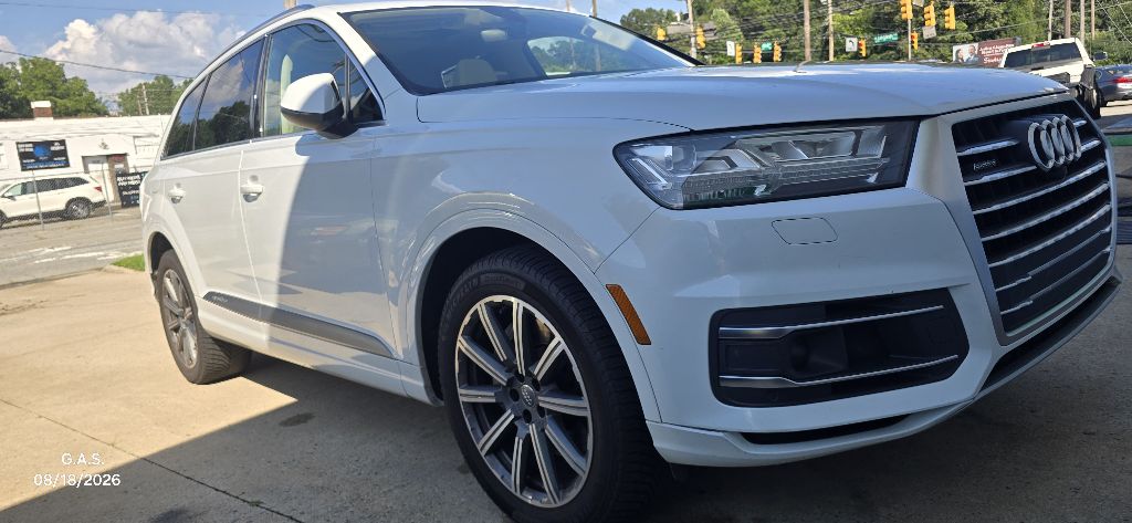 Photo 4 of this AUDI Q7