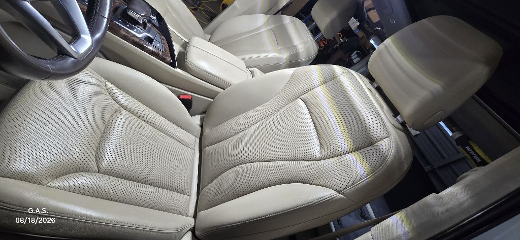 Photo 17 of this AUDI Q7