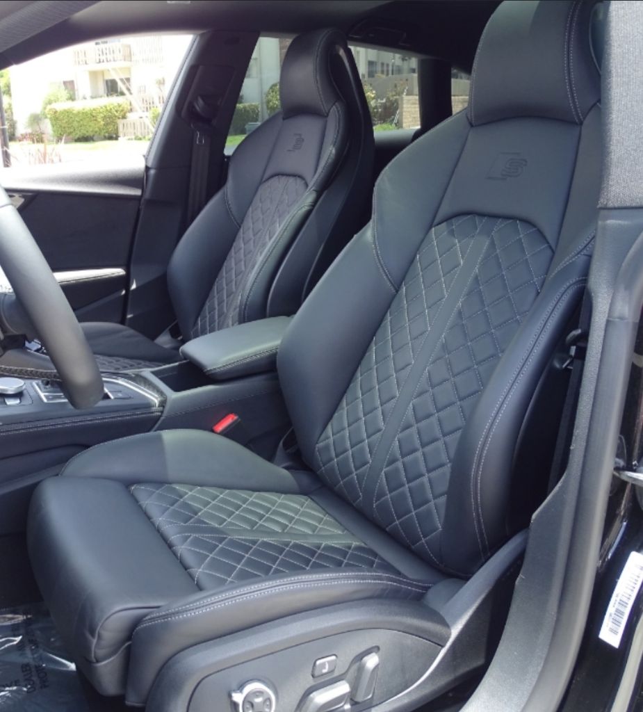 Photo 16 of this AUDI S5