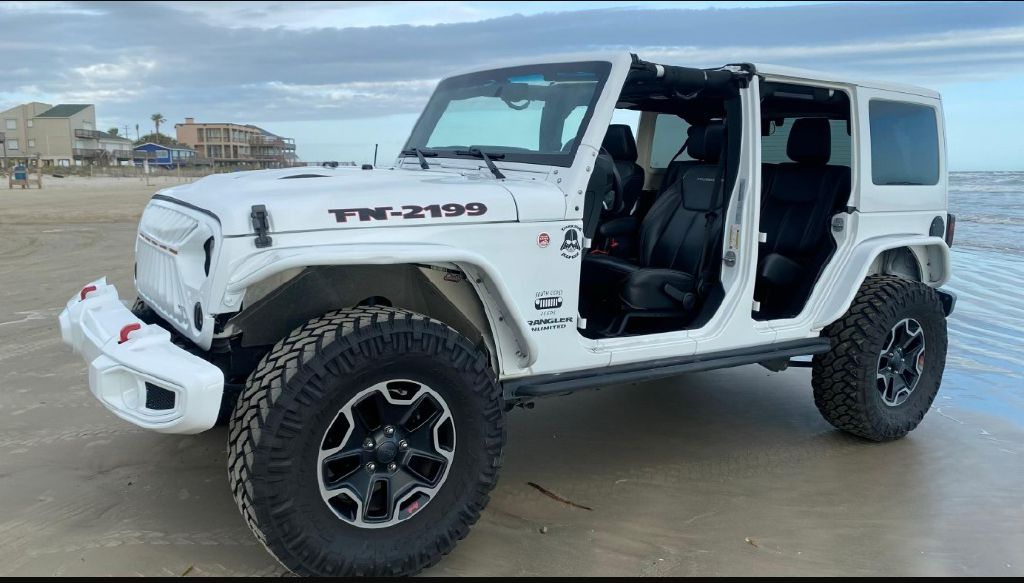 Photo 8 of this JEEP WRANGLER UNLIMI