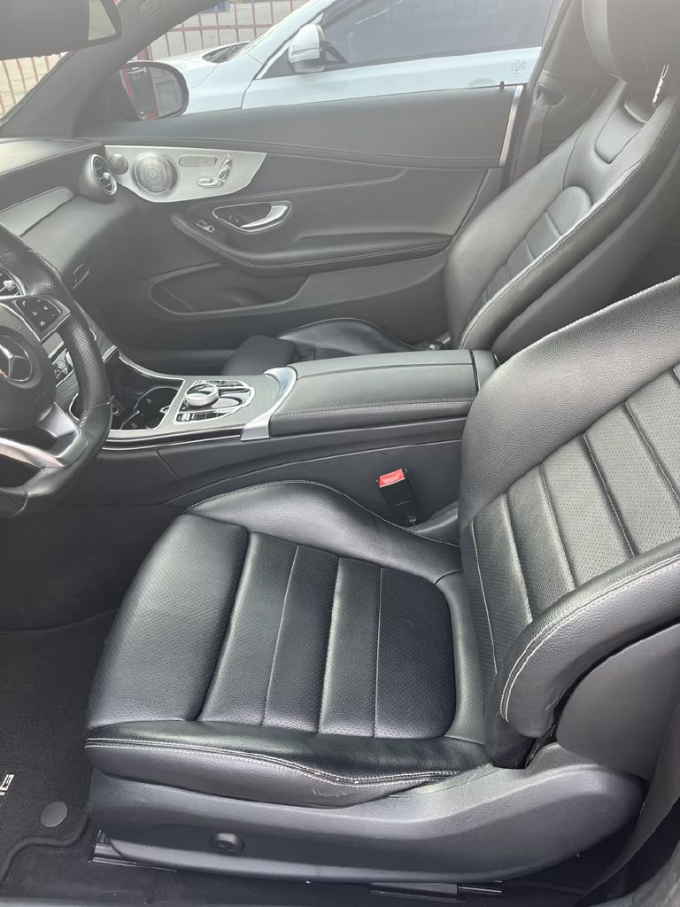 Photo 13 of this MERCEDES-BENZ C-CLASS
