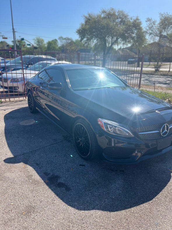 Photo 6 of this MERCEDES-BENZ C-CLASS