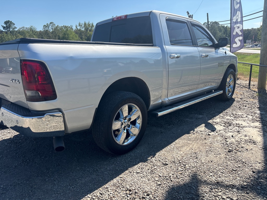Photo 3 of this RAM 1500