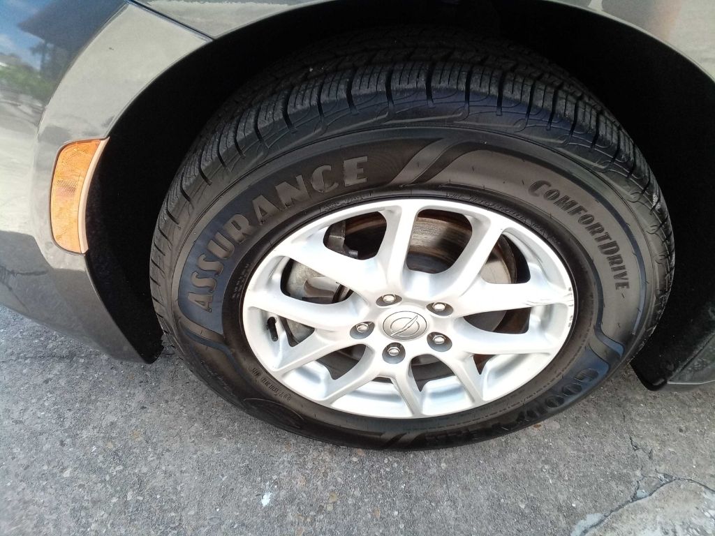 Photo 22 of this CHRYSLER VOYAGER
