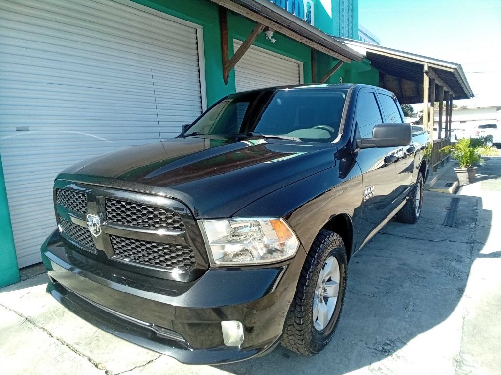 Photo 9 of this RAM 1500 CREW