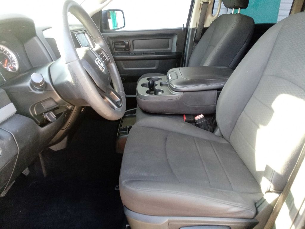 Photo 12 of this RAM 1500 CREW