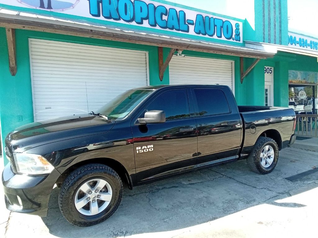 Photo 11 of this RAM 1500 CREW