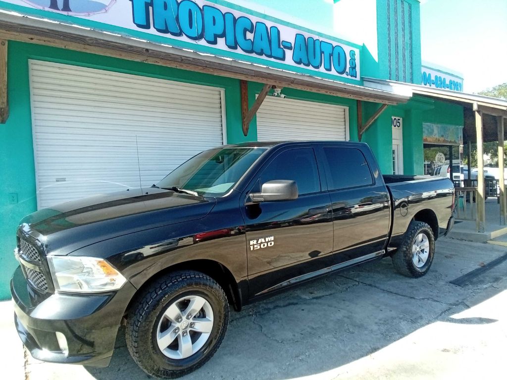Photo 10 of this RAM 1500 CREW