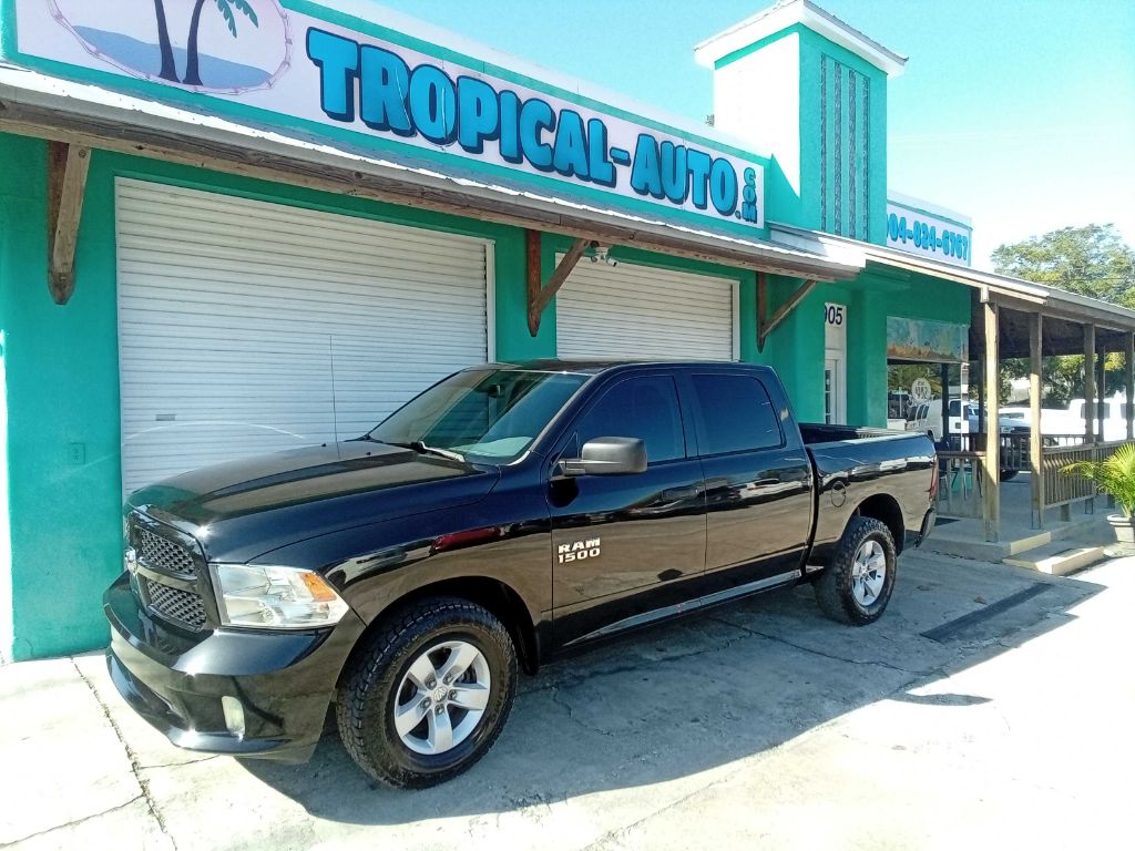 2018 RAM 1500  CREW