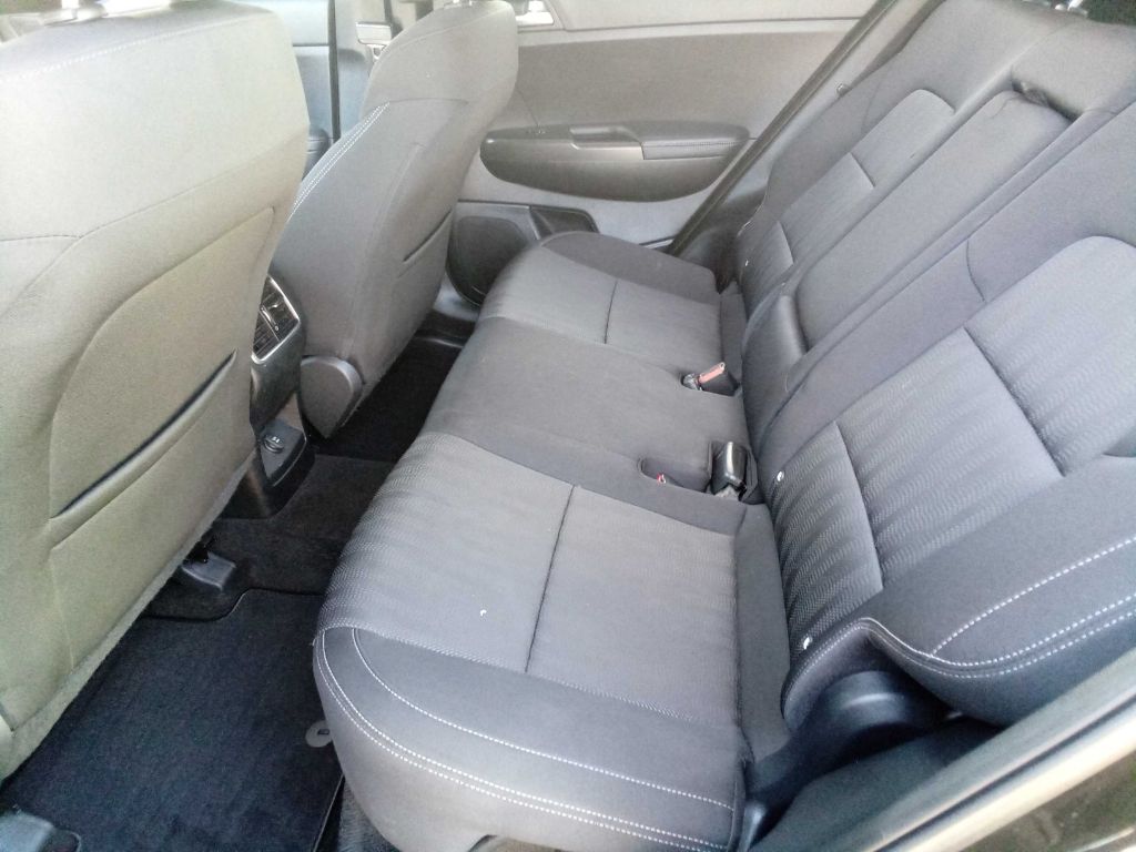 Photo 13 of this KIA SPORTAGE