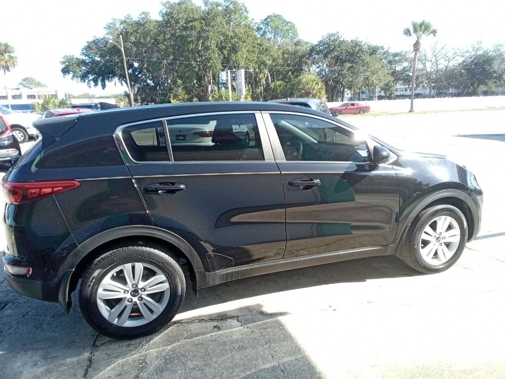 Photo 9 of this KIA SPORTAGE