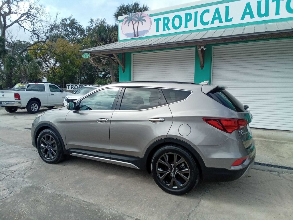 Photo 5 of this HYUNDAI SANTA FE SPORT