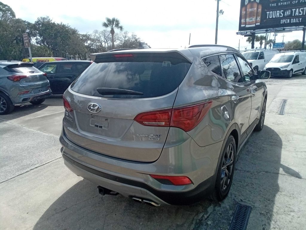 Photo 12 of this HYUNDAI SANTA FE SPORT