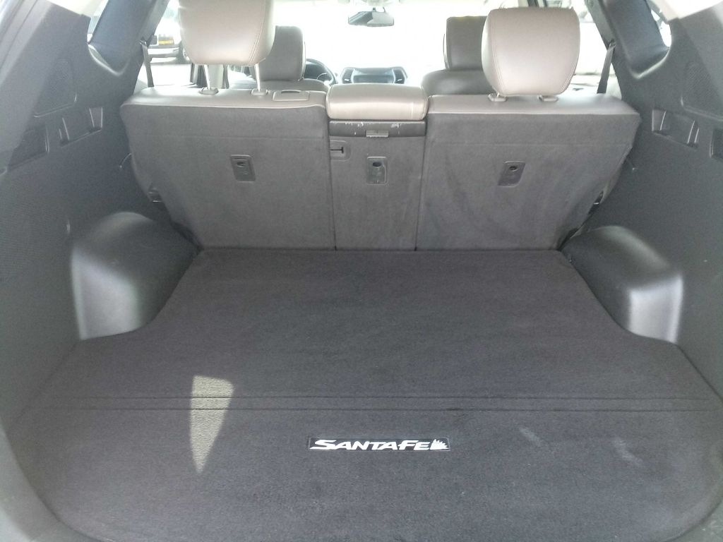 Photo 19 of this HYUNDAI SANTA FE SPORT