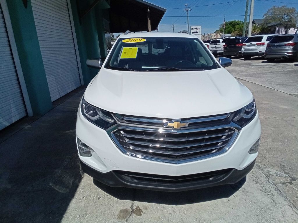 Photo 8 of this CHEVROLET EQUINOX