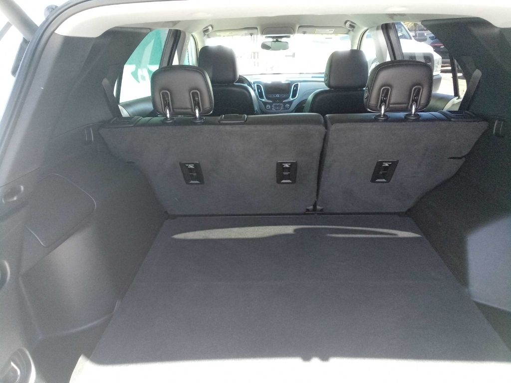 Photo 23 of this CHEVROLET EQUINOX