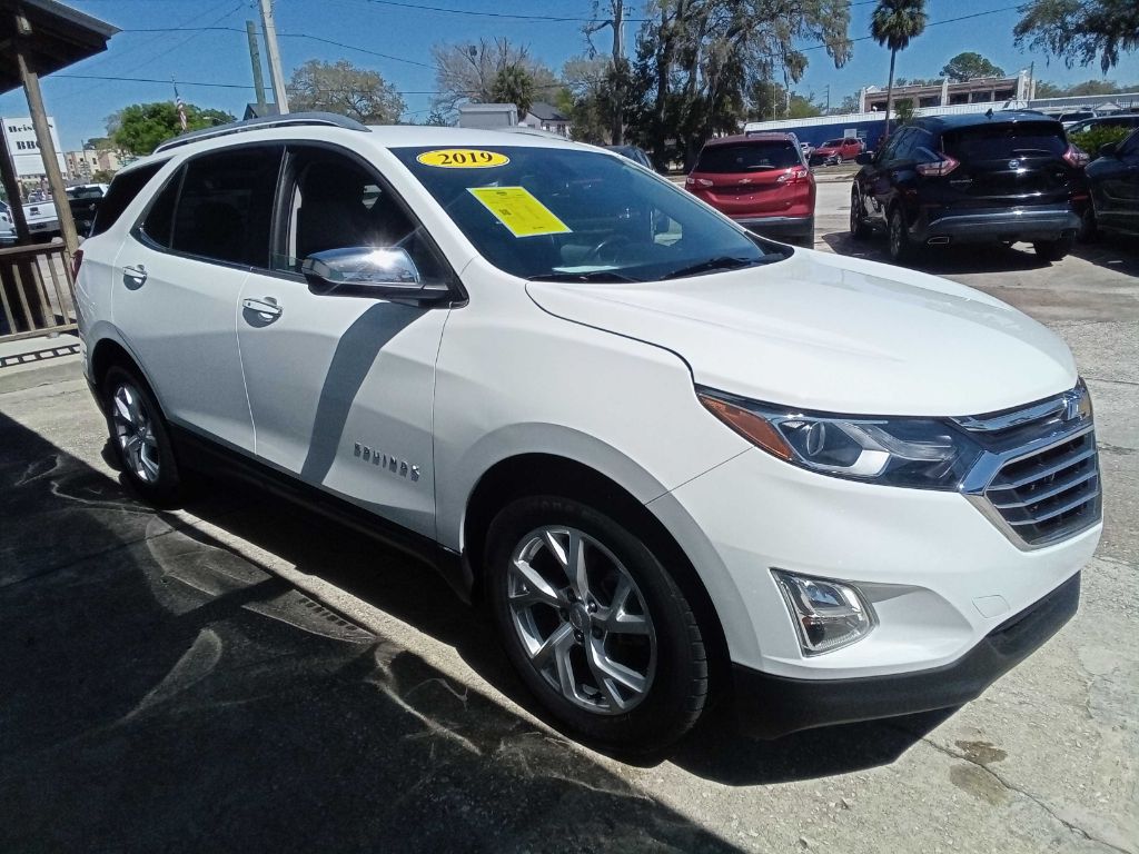 Photo 10 of this CHEVROLET EQUINOX