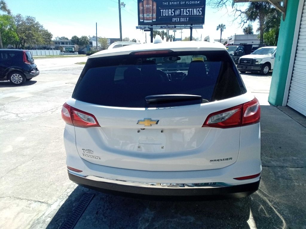 Photo 14 of this CHEVROLET EQUINOX