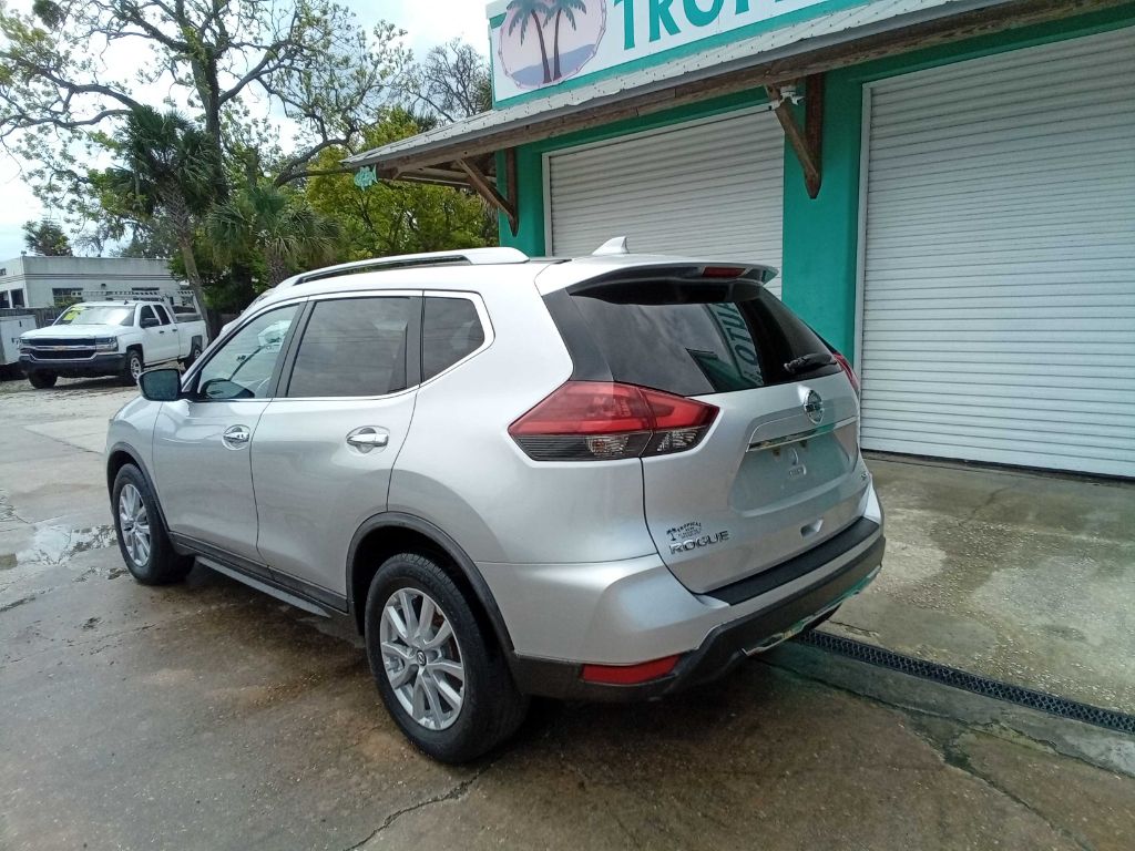 Photo 7 of this NISSAN ROGUE