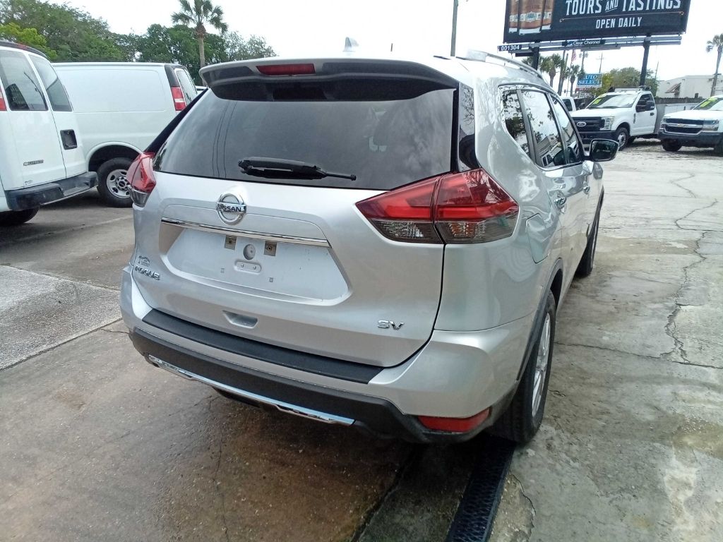 Photo 15 of this NISSAN ROGUE