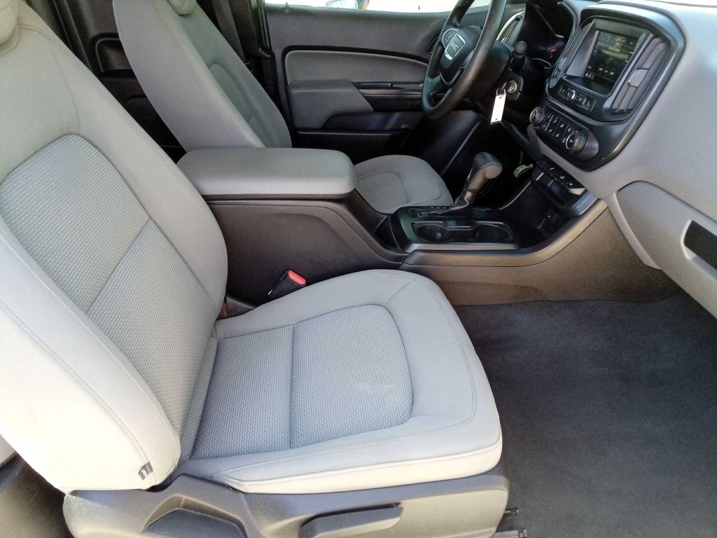 Photo 20 of this GMC CANYON