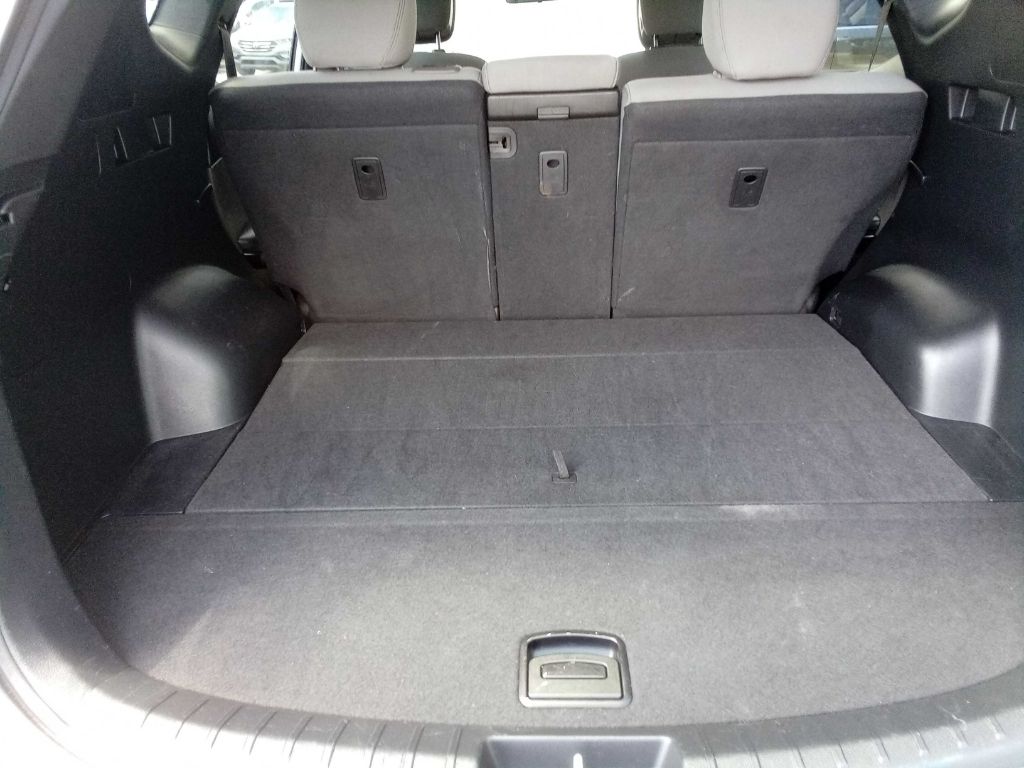Photo 19 of this HYUNDAI SANTA FE SPORT