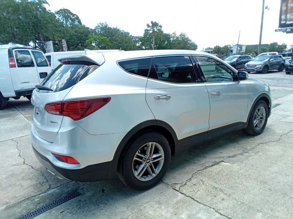 Photo 10 of this HYUNDAI SANTA FE SPORT