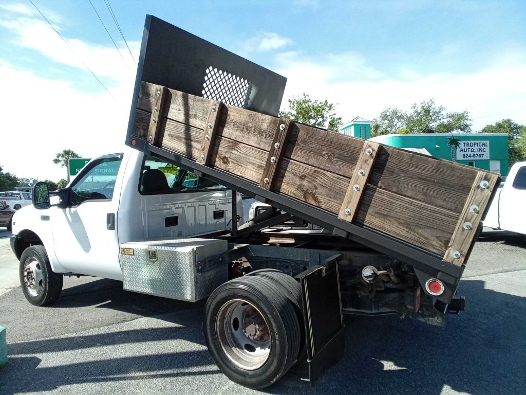 Photo 19 of this FORD 4X4 F550    DUMP TR