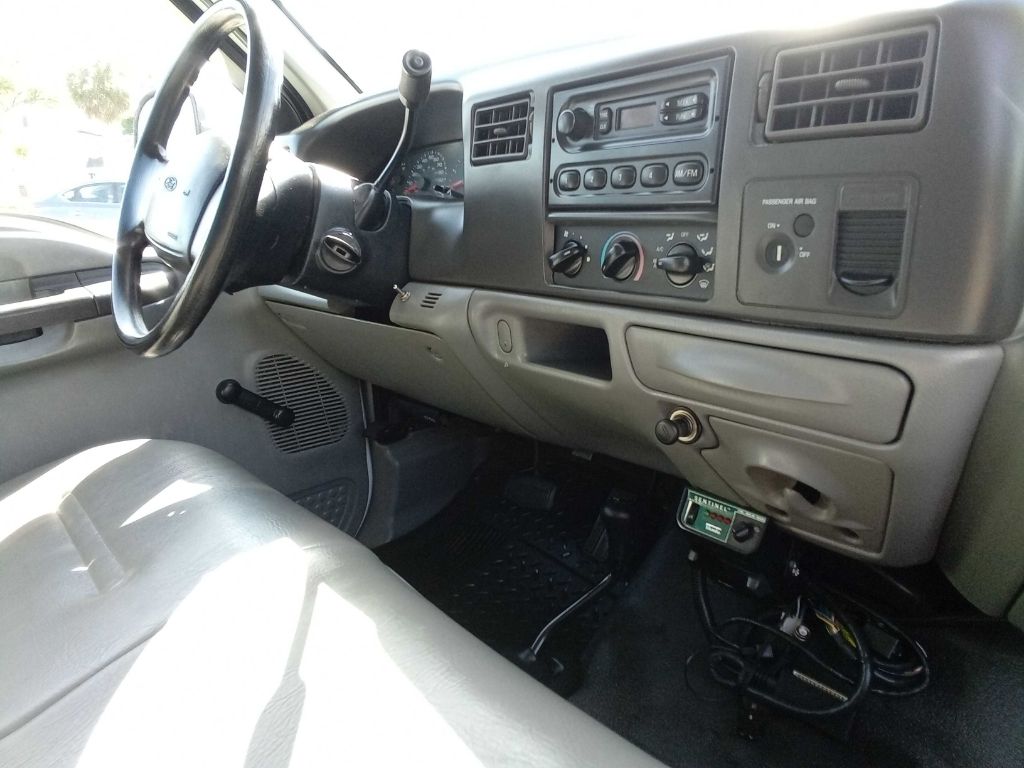Photo 13 of this FORD 4X4 F550    DUMP TR