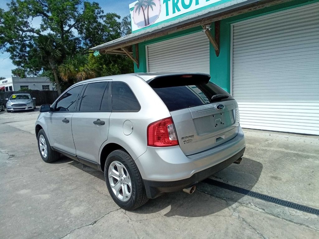 Photo 6 of this FORD EDGE