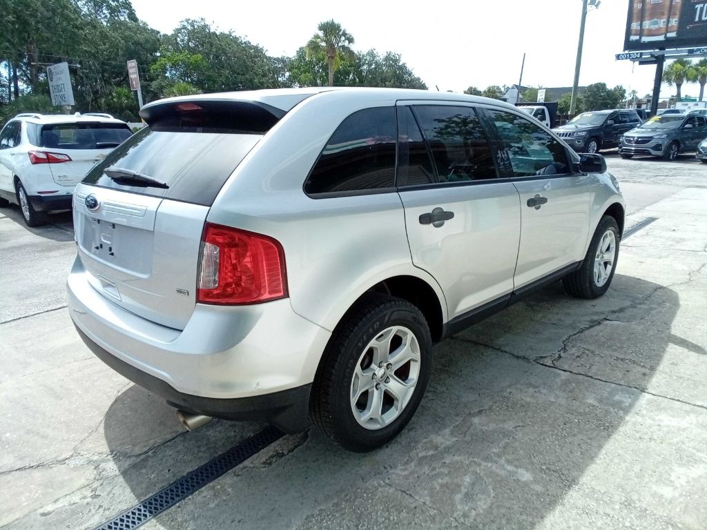 Photo 12 of this FORD EDGE