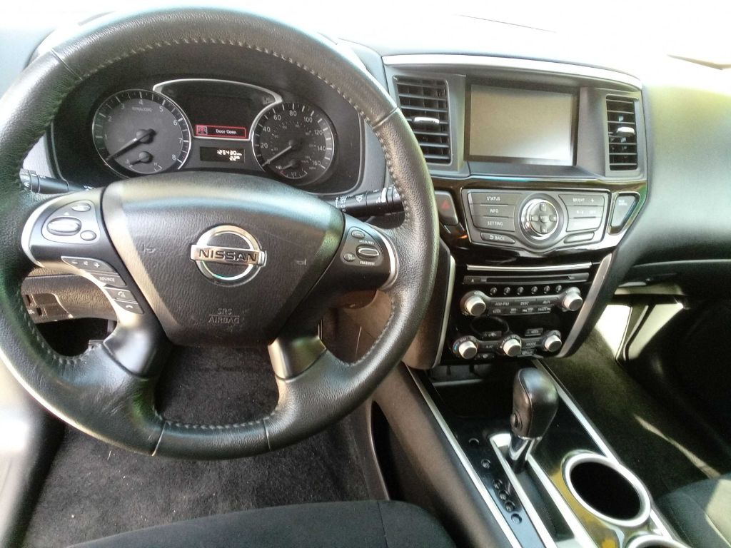 Photo 17 of this NISSAN PATHFINDER