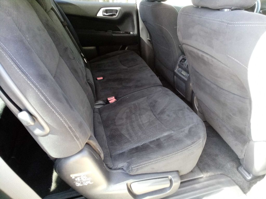 Photo 21 of this NISSAN PATHFINDER
