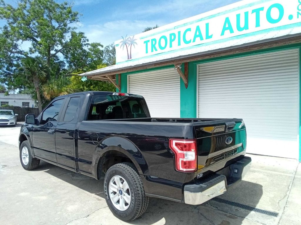 Photo 6 of this FORD F-150