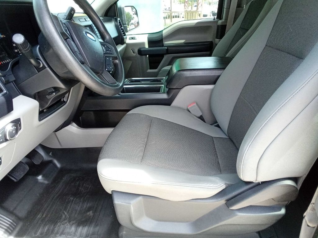 Photo 13 of this FORD F-150