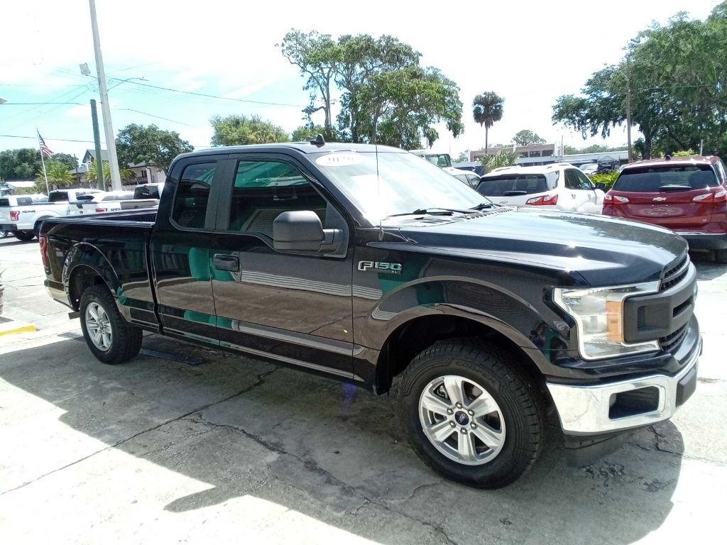Photo 10 of this FORD F-150