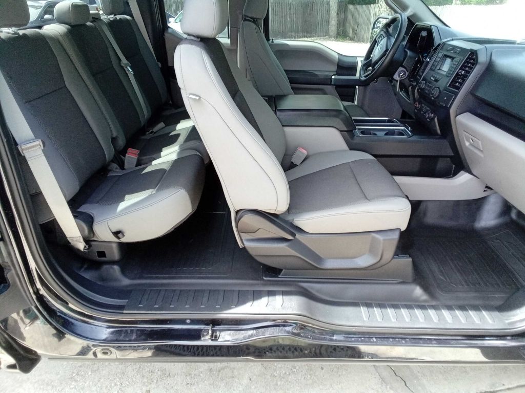Photo 19 of this FORD F-150
