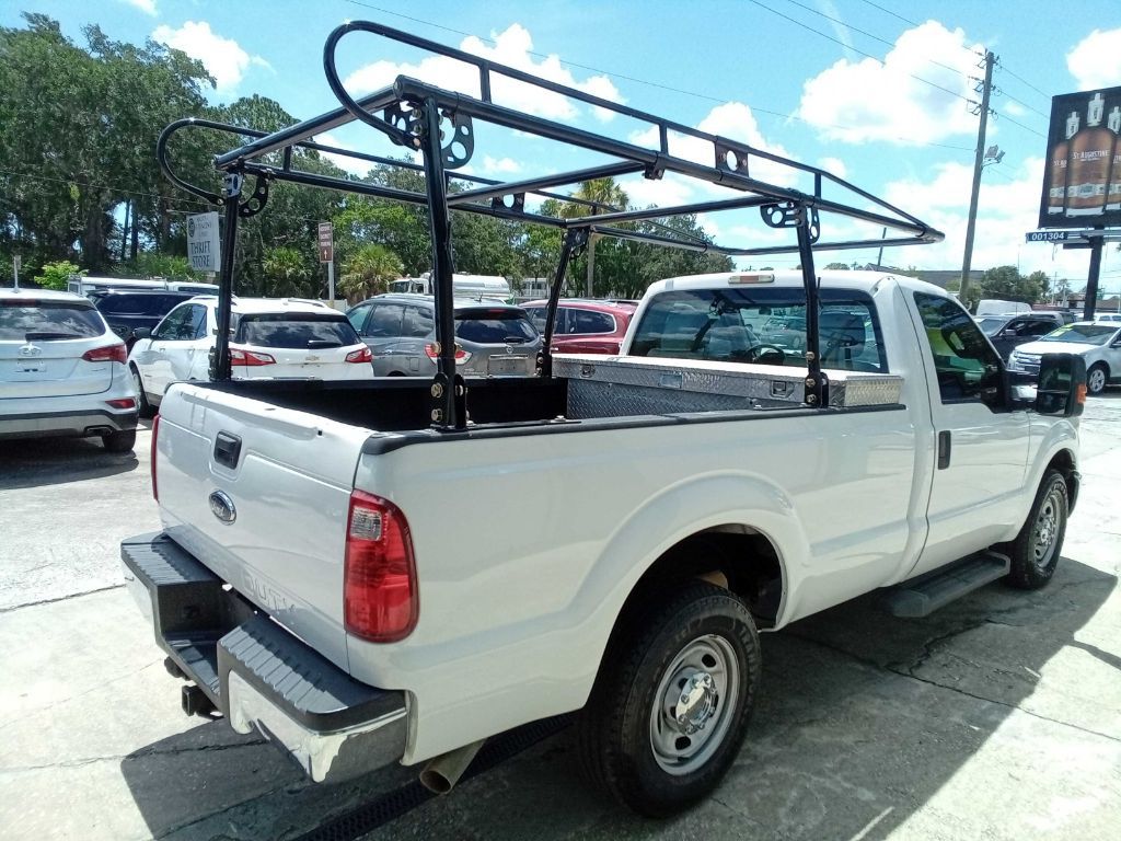 Photo 6 of this FORD F-250 SUPER DUT