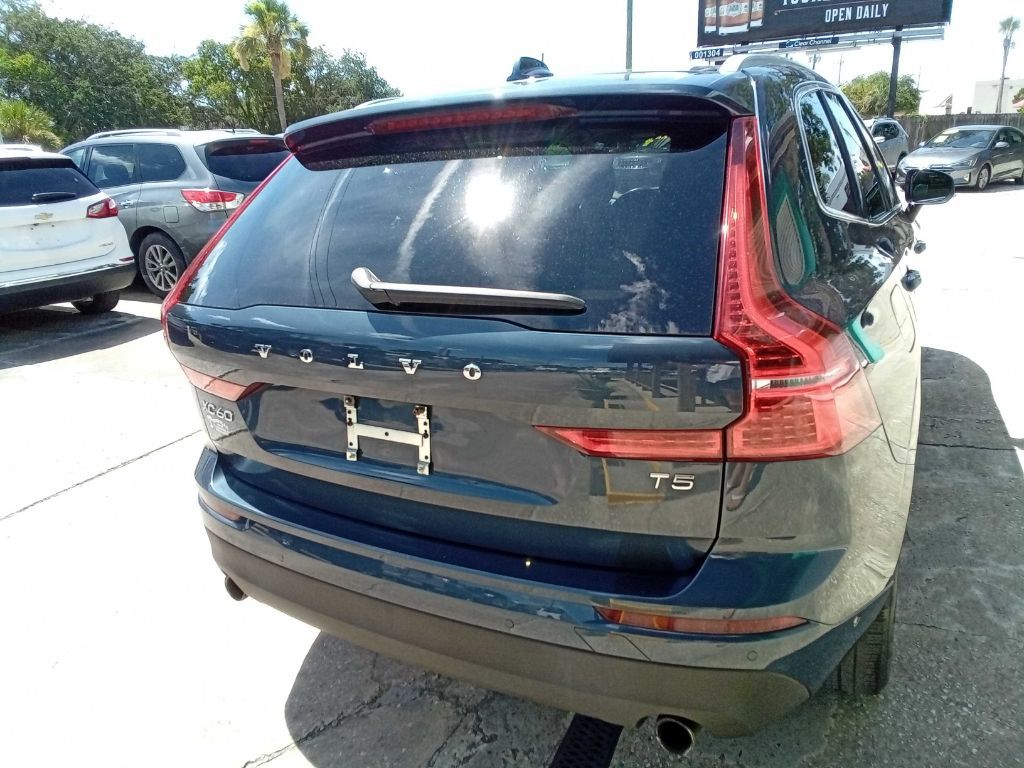 Photo 7 of this VOLVO XC60
